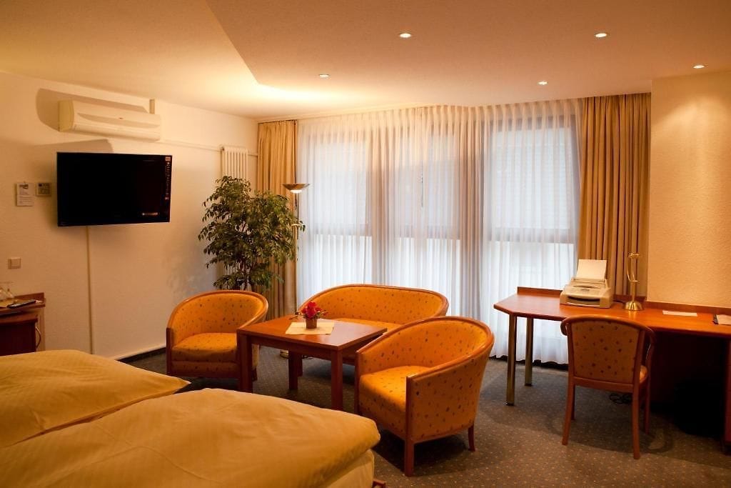 Double deluxe room at Parkhotel Goldlinde.