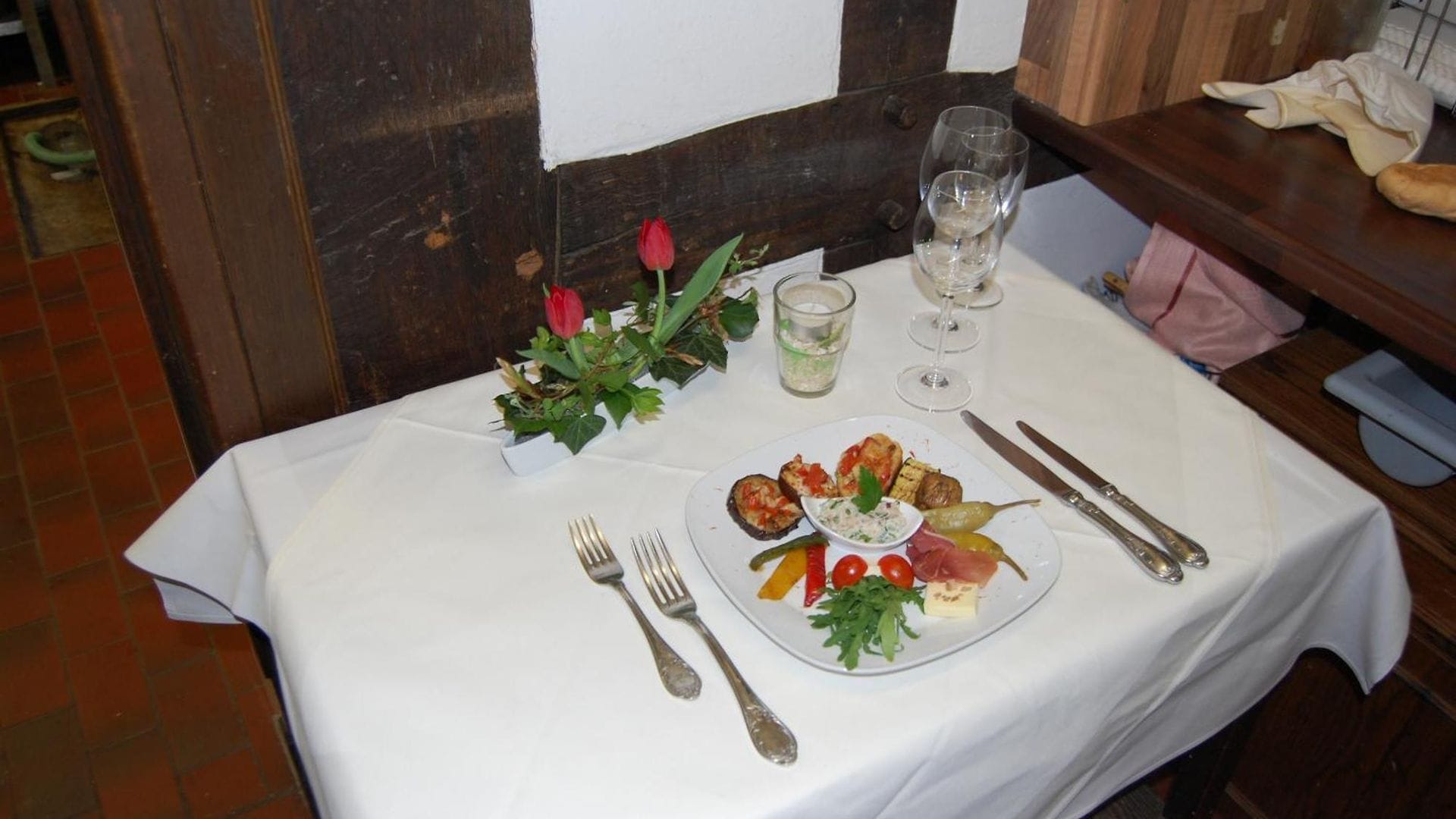 Delicious dish served at Parkhotel Goldlinde restaurant in Bodenwerder.